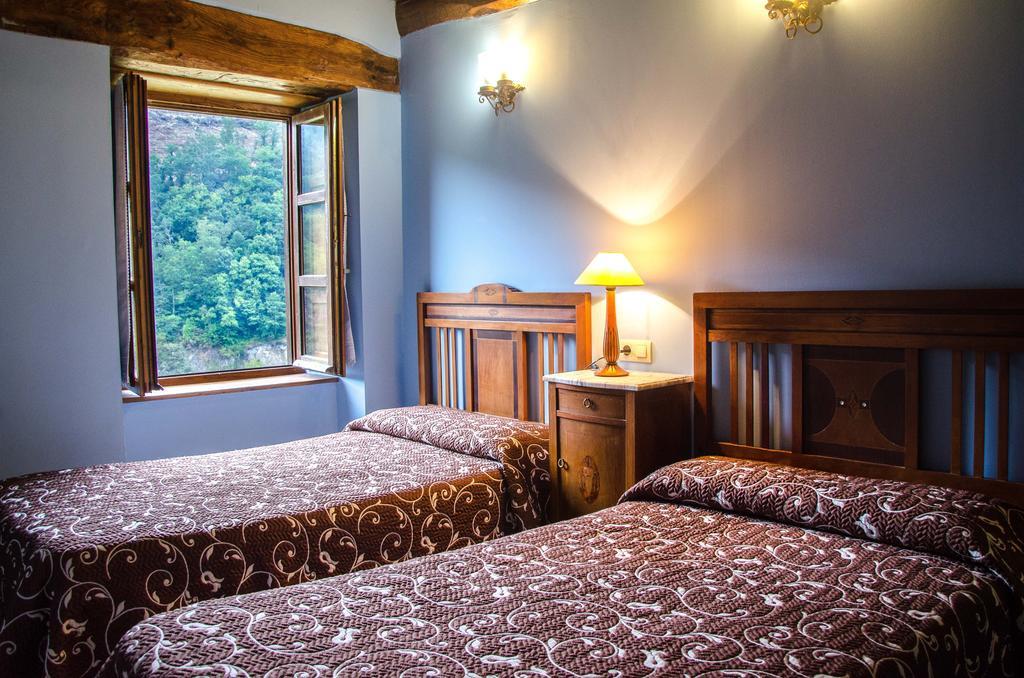Casas Rurales Taramundi Verde Room photo